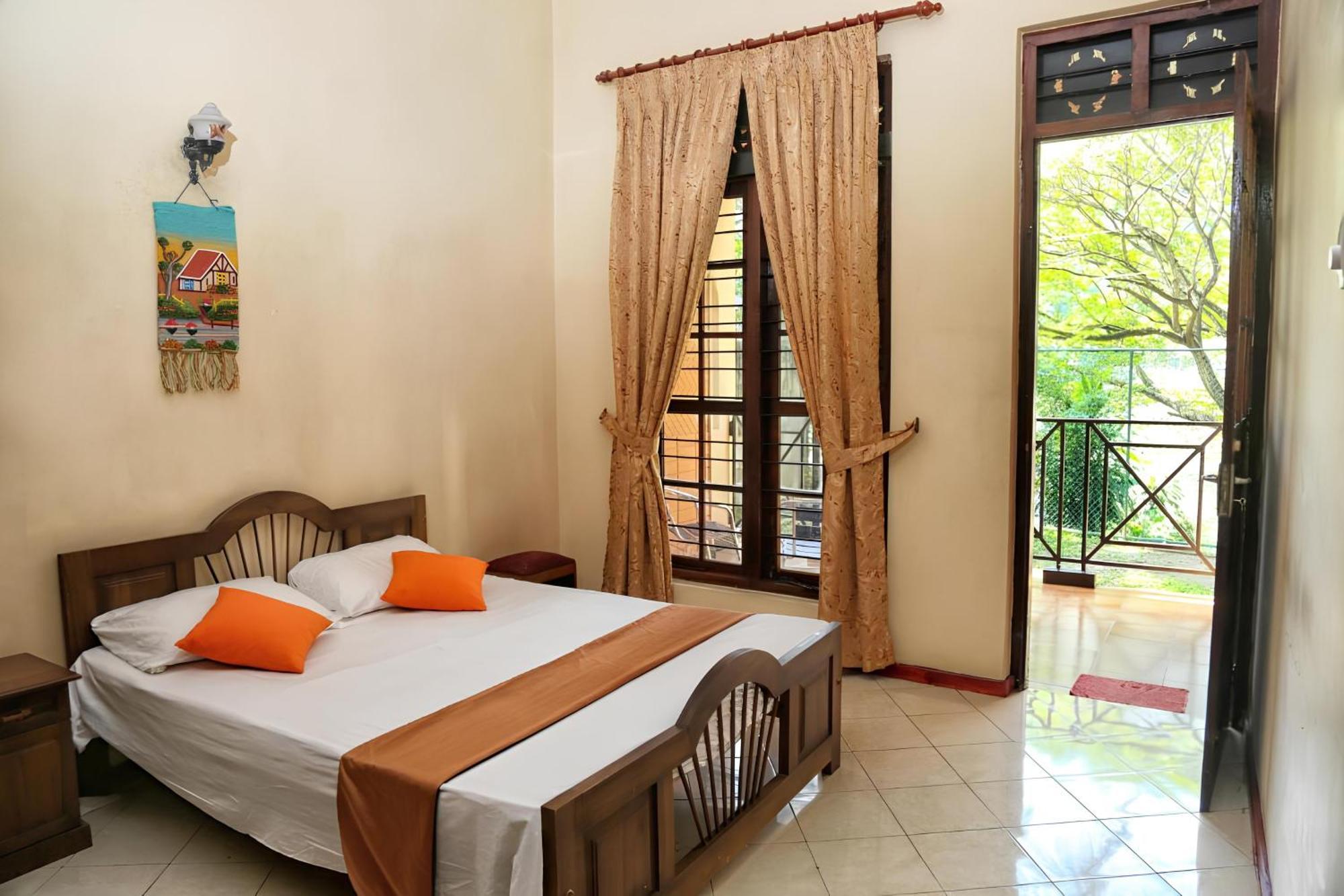 Mahaweli View Bungalow Kandy Exterior photo